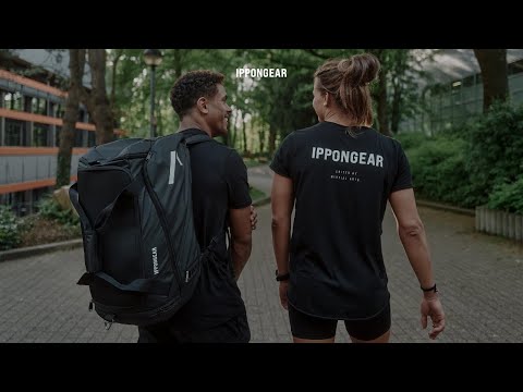 Сумка спортивна IPPONGEAR 2 в 1 серія FIGHTER 2, чорна, розмір Medium video