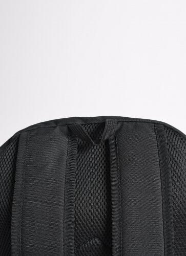 Чорний рюкзак IPPON GEAR серія ESSENTIALS 6