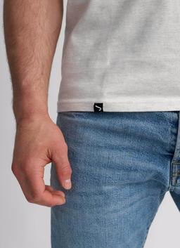 Photo https://static.kintayo.com/images/ippon/p/t-shirt/light_grey/3.jpg