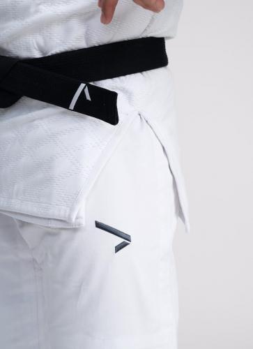 Photo https://static.kintayo.com/images/ippon/p/ultralight/IPPONGEAR_ULtraJudo_Pant_white_05_500x500.jpg